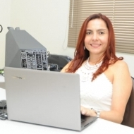 Dra Vaneiza Estella Pereira Alves