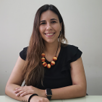 Nicole Rennó Castro