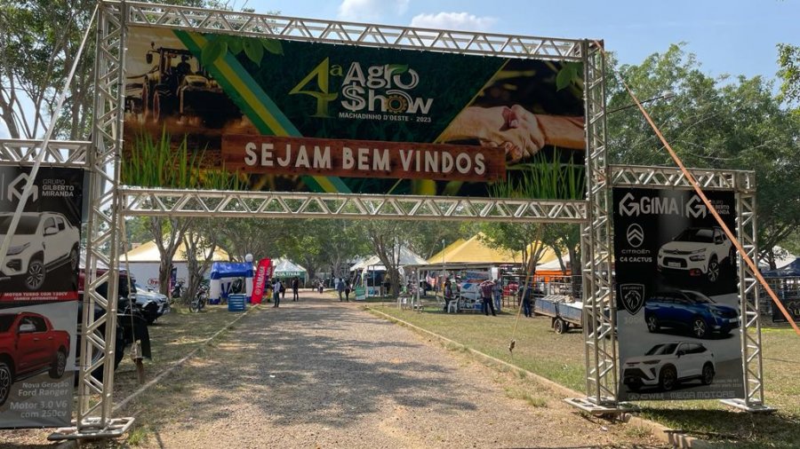 Feira de agronegócio impulsiona economia com apresentação de produtos e artesanatos em Machadinho d’Oeste