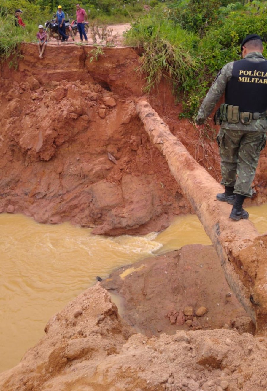 Tromba d’água provoca rompimento de barragem na região de Ariquemes