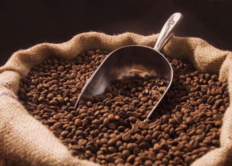 CAFÉ/CEPEA: Preços dos cafés arábica e robusta têm ligeiras altas em agosto