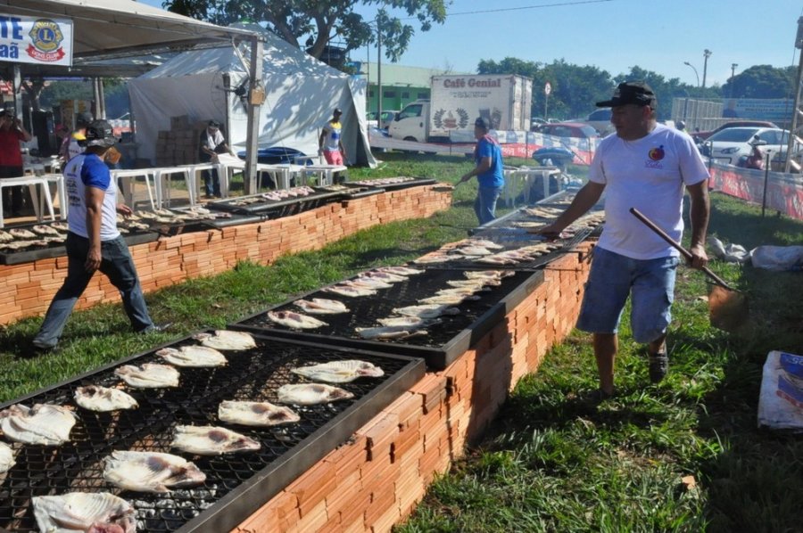 Expovale realiza maior churrasco de tambaqui em Ariquemes