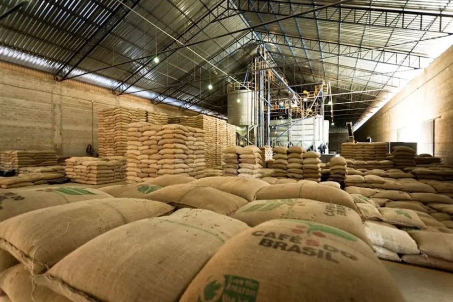 Ampliação de armazenamento de grãos e certificação do café de Rondônia são temas de reunião, em Porto Velho